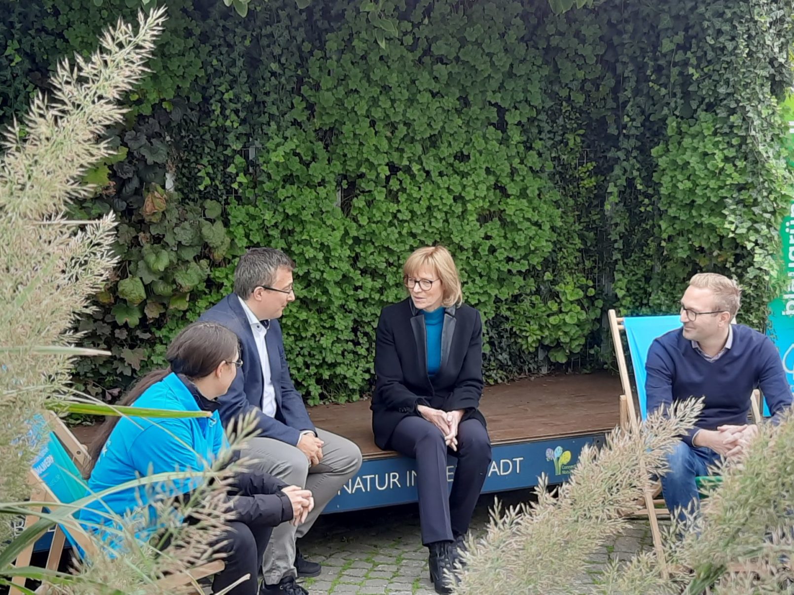 Dem Klimawandel Trotzen Klima Insel Als Symbol F r Gemeinsamen Einsatz 